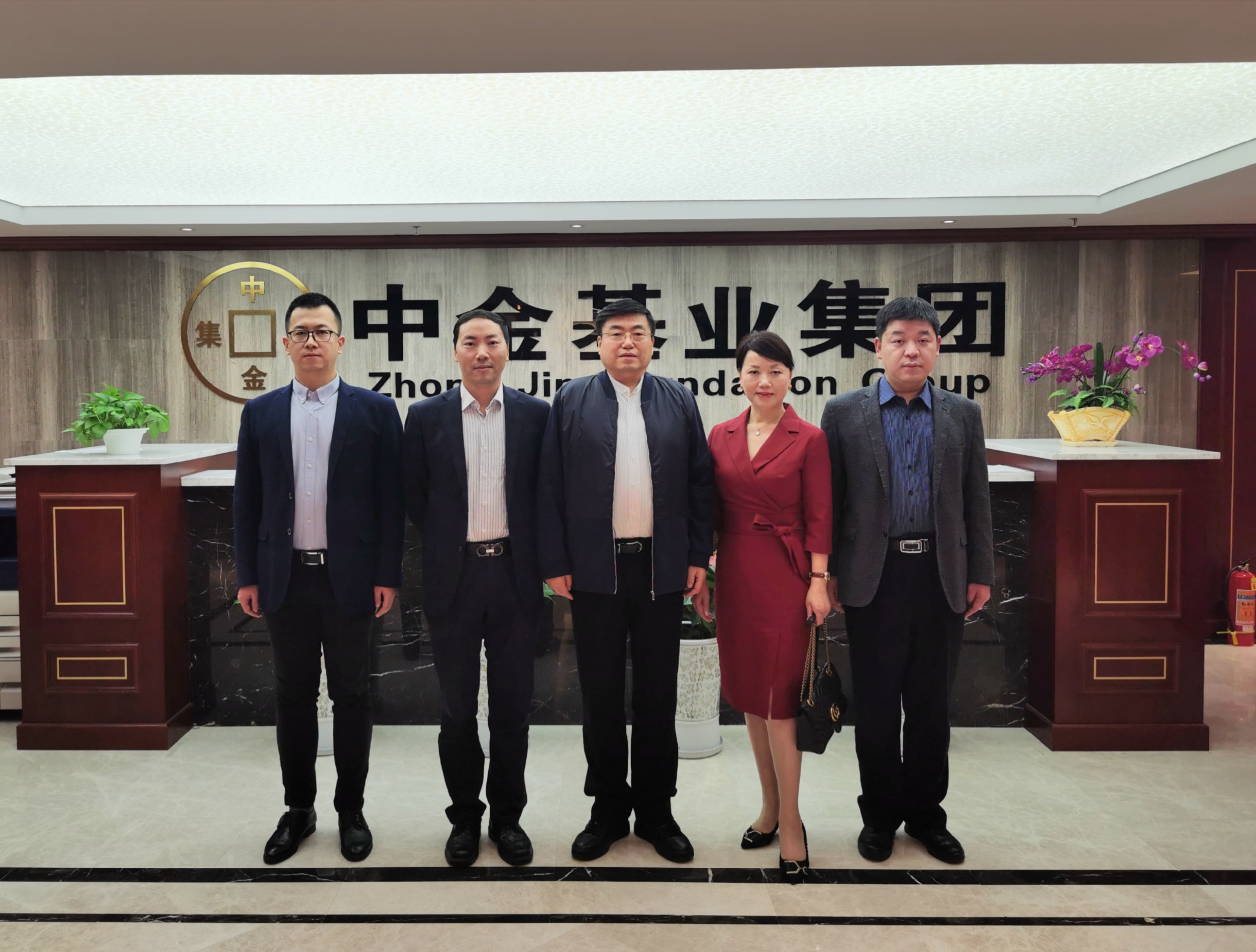 獨角獸領袖聯(lián)盟發(fā)起人宗麗華女士一行到訪北京金亞潤