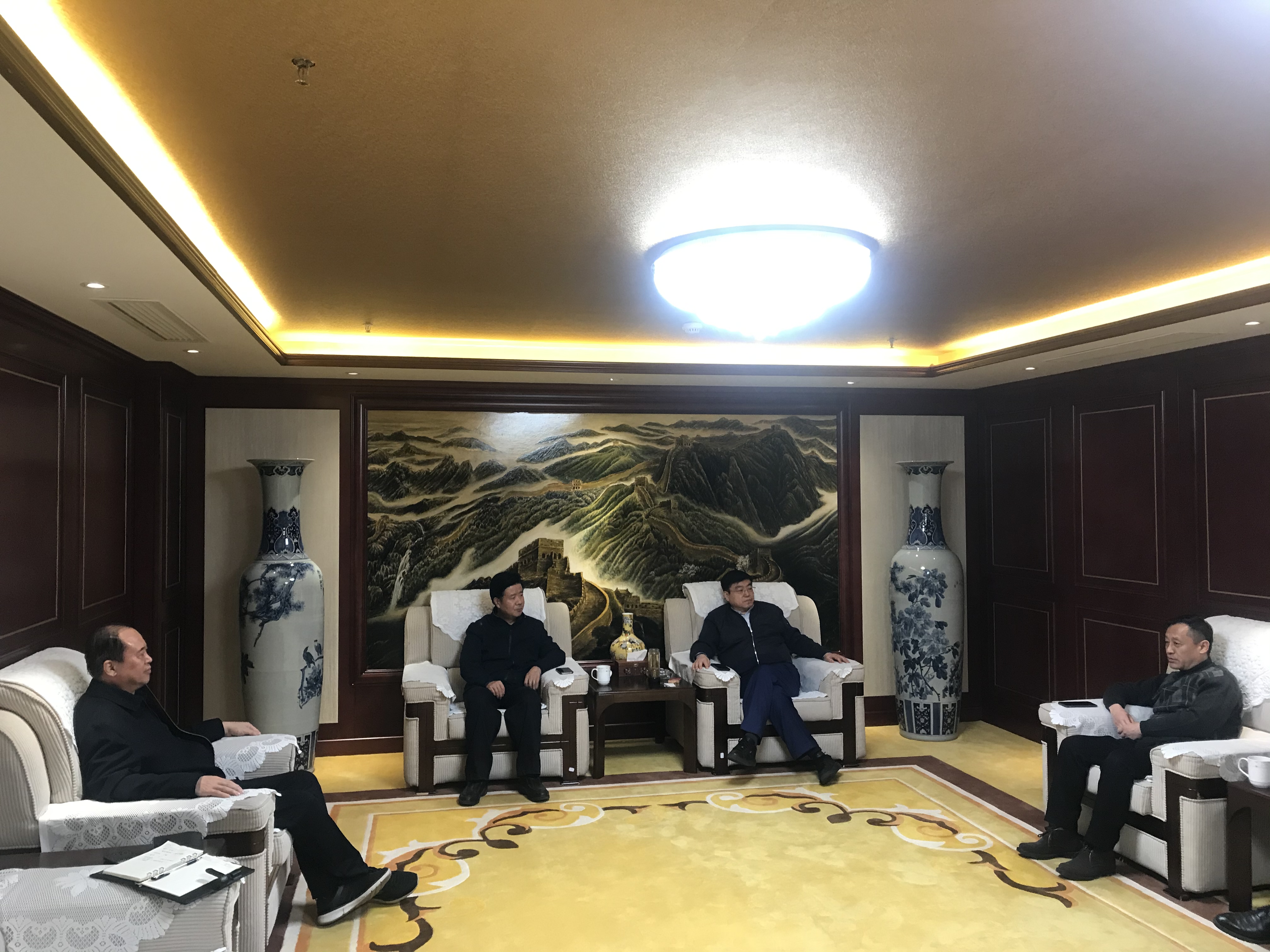 常文光董事長會見到訪的北京中關村國際環(huán)保產業(yè)促進中心董事長徐云、中華環(huán)保聯(lián)合會綠色產業(yè)研究院副院長蘇吉榮一行